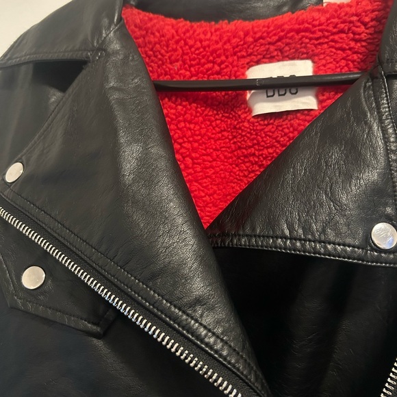 Leather jacket - Picture 3 of 3